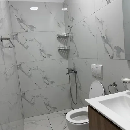 Lakeview Luxury Tirana2 * 티라나
